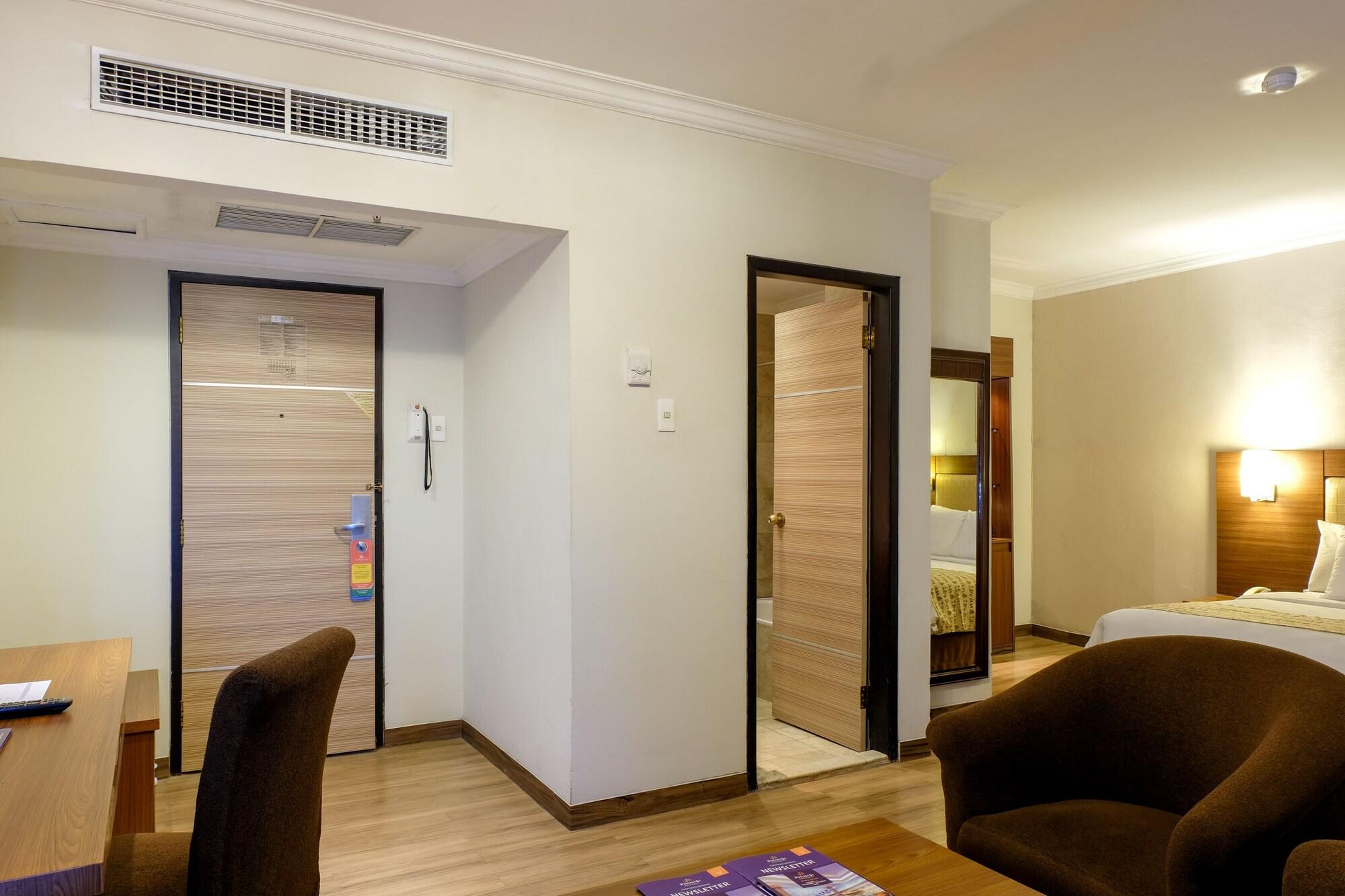 נקסר Almadera Hotel מראה חיצוני תמונה